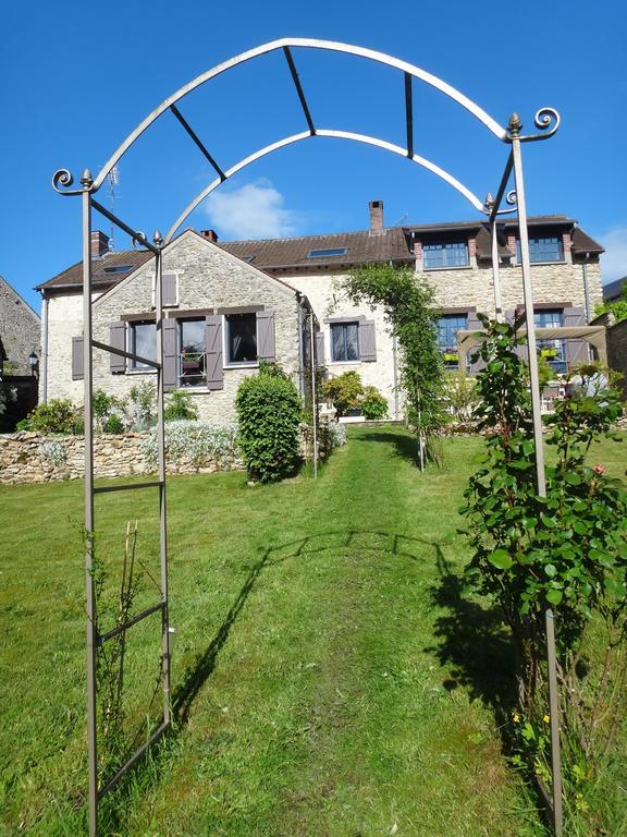 Hotel La Maison Du Fargis Auffargis Exterior foto