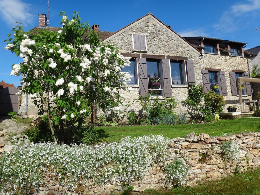 Hotel La Maison Du Fargis Auffargis Exterior foto