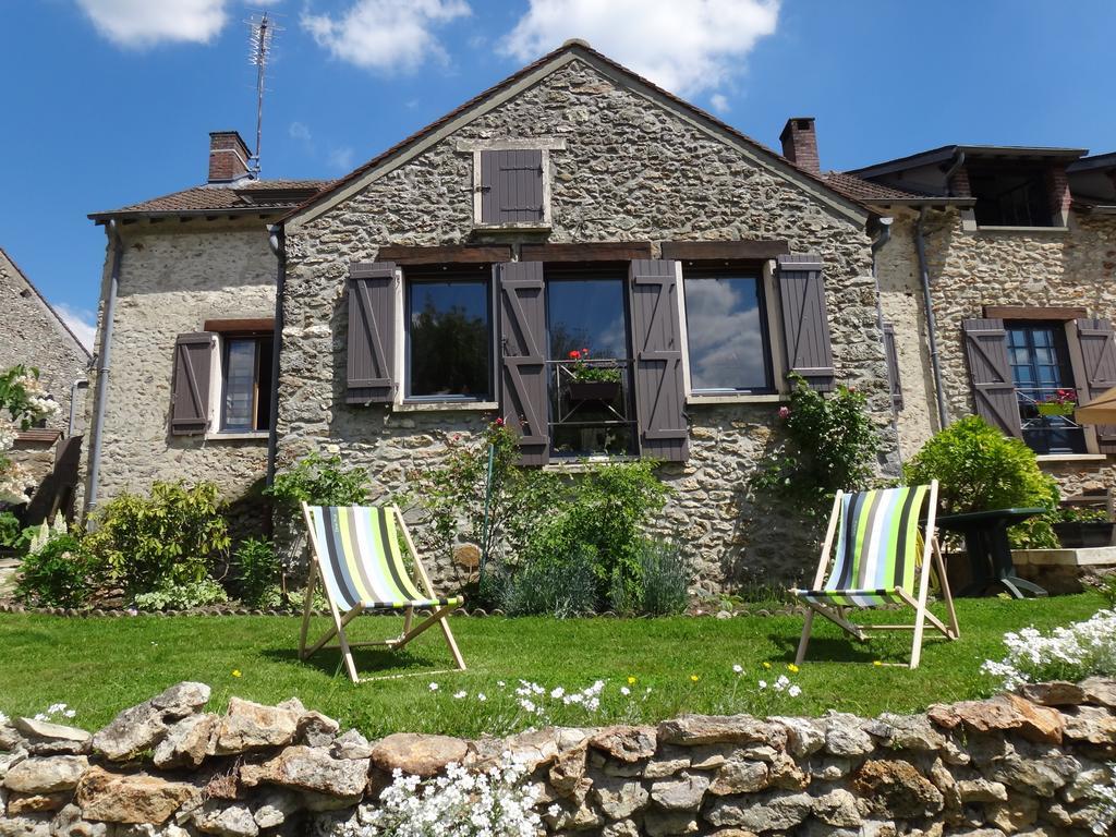 Hotel La Maison Du Fargis Auffargis Exterior foto