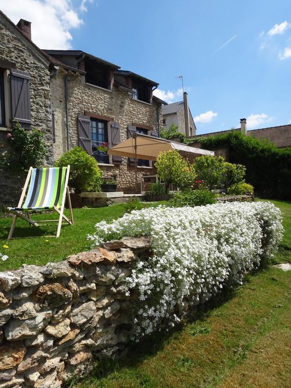 Hotel La Maison Du Fargis Auffargis Exterior foto